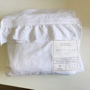 Rustic Living White Sheets and pillowcases (4) White